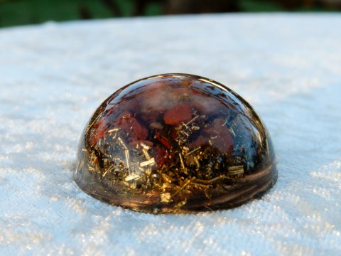 Handmade orgonite (red tiger's eye/ox eye)